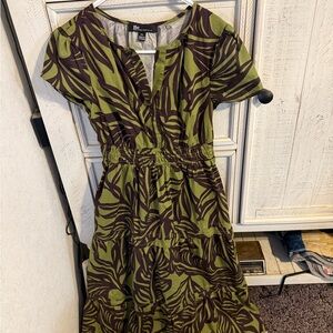 BCBGMaxAzria Green and Brown Patterned Midi Dress